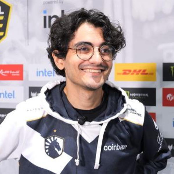 Insania dice que 33 ha asumido la capitanía de Team Liquid